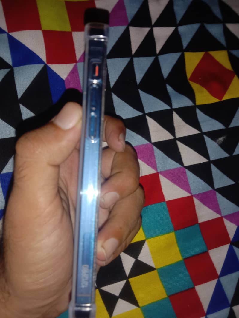 Apple iPhone 12 1