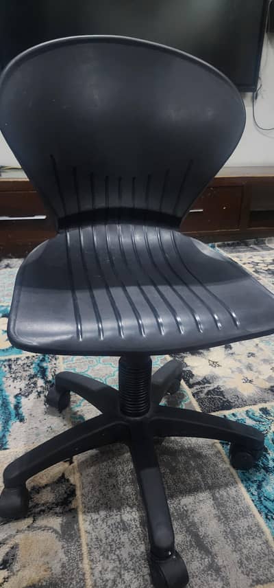 revolving chair