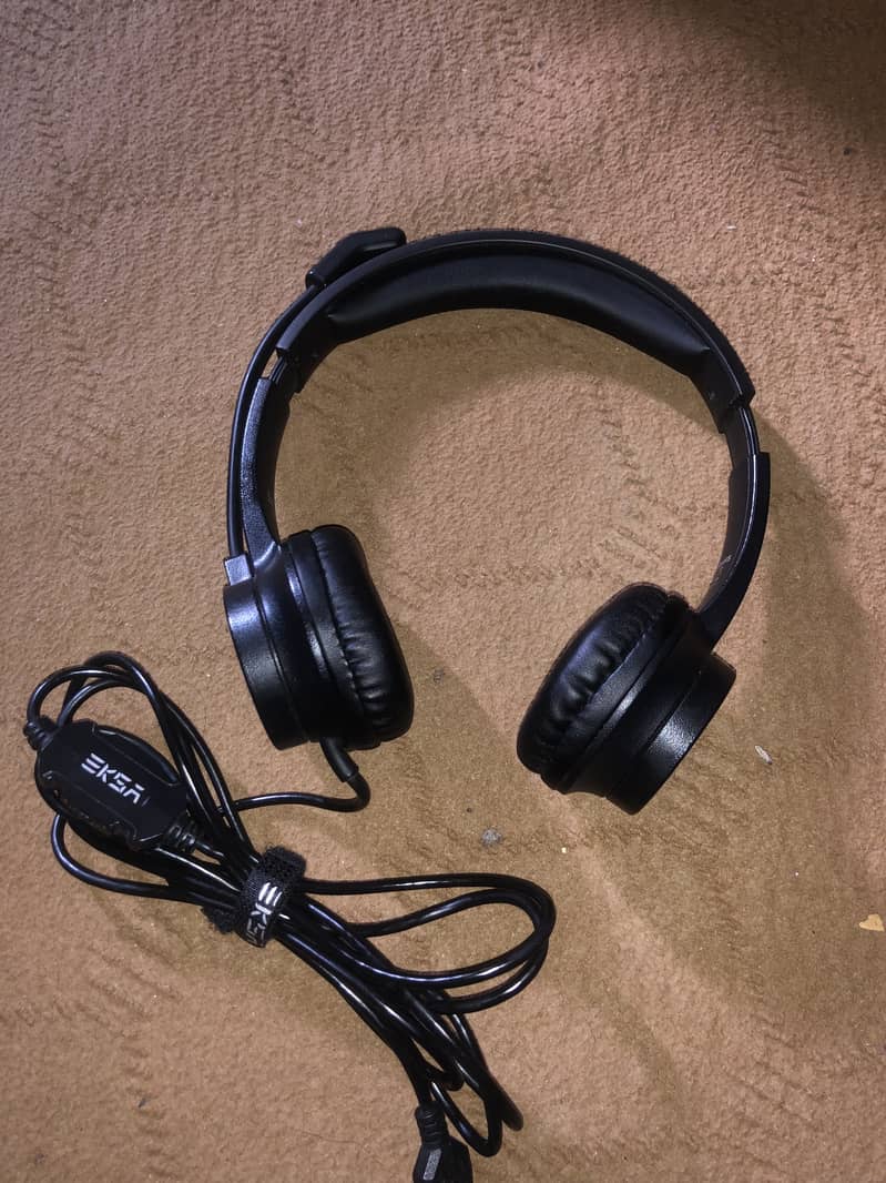 Headset 0
