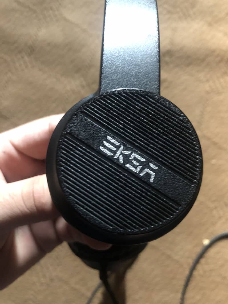 Headset 1