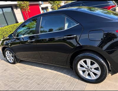 Toyota Corolla Altis cvt-i 1.8 2015