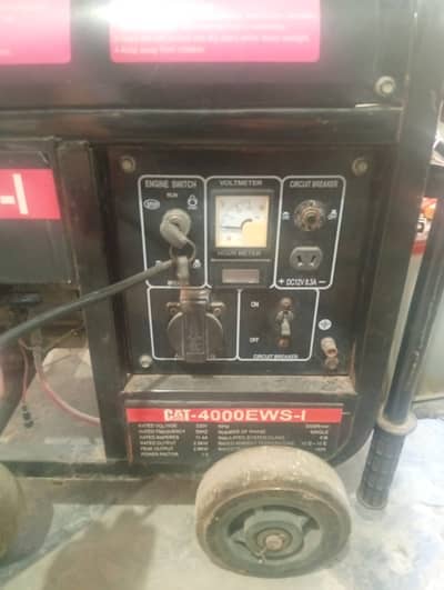 Caterpillar Generator 4000W - Used in Good Condition
