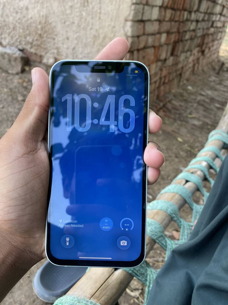 Apple iPhone 12 1