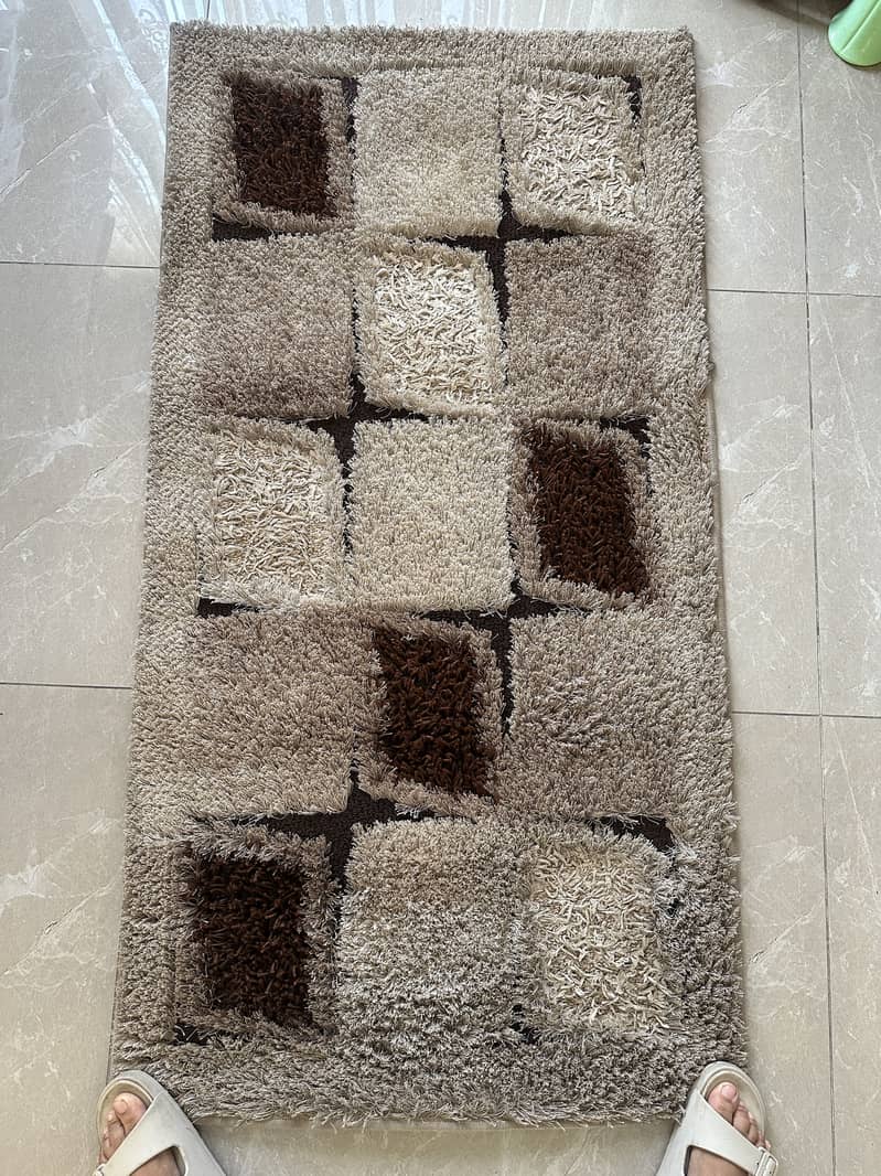 Runner rug 0