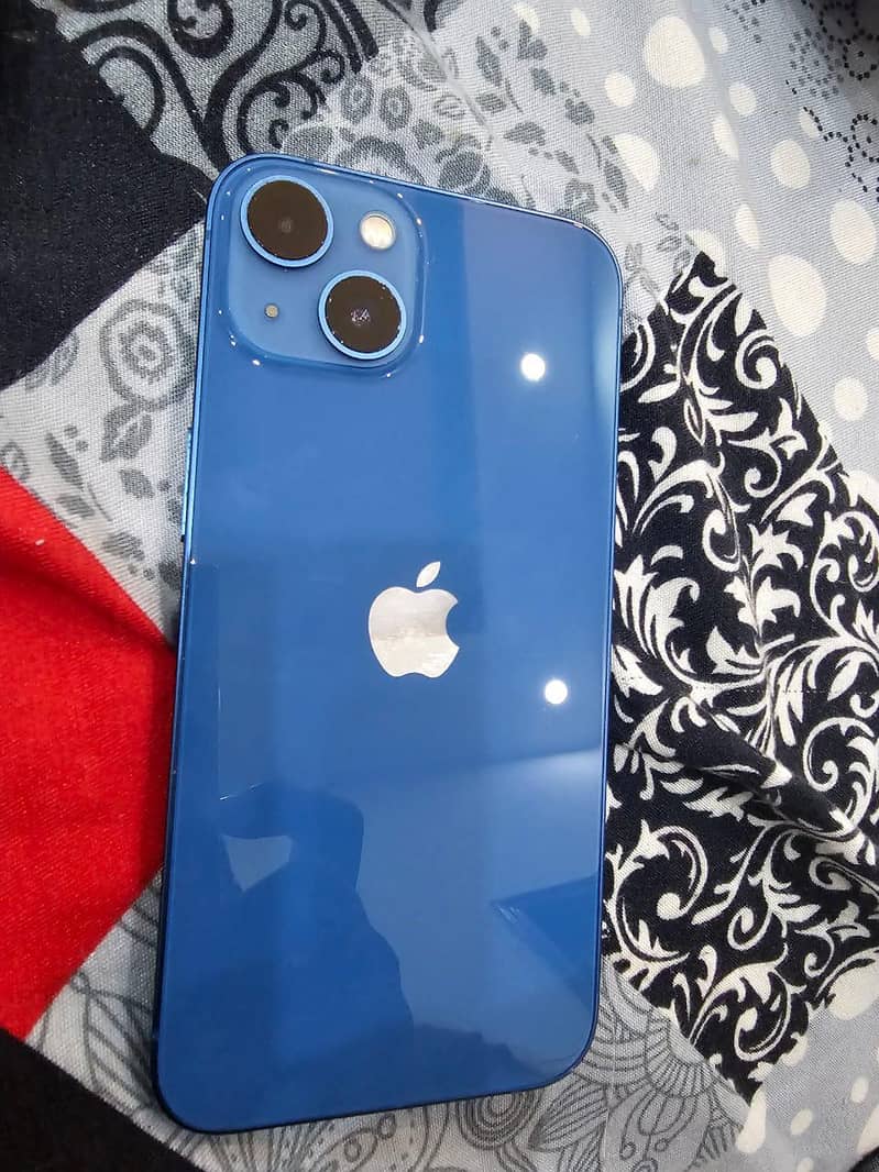 Apple iPhone 13 1