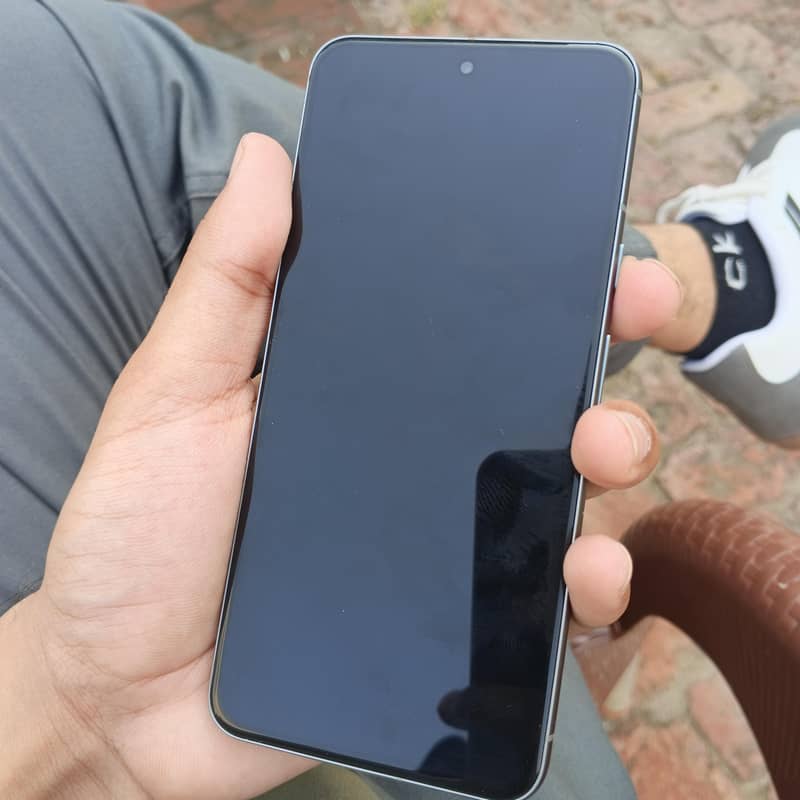 Google Pixel 8 5