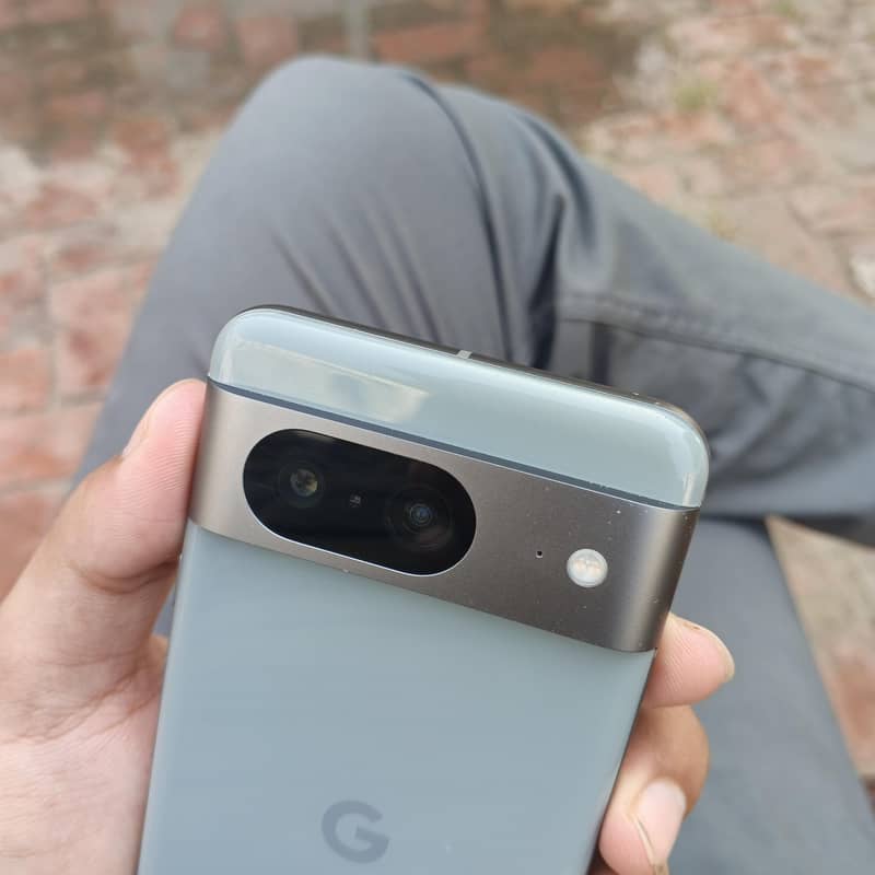 Google Pixel 8 8