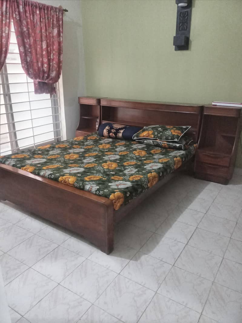 double bed 0