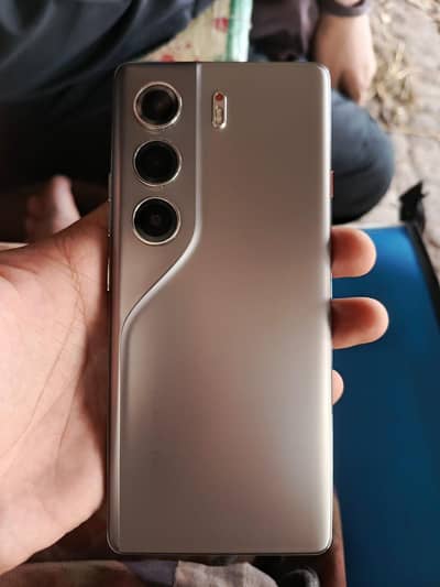 Tecno CAMON 40 Pro