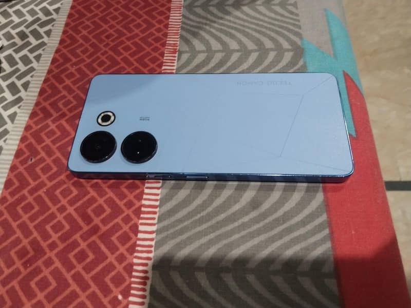 Tecno CAMON 20 1