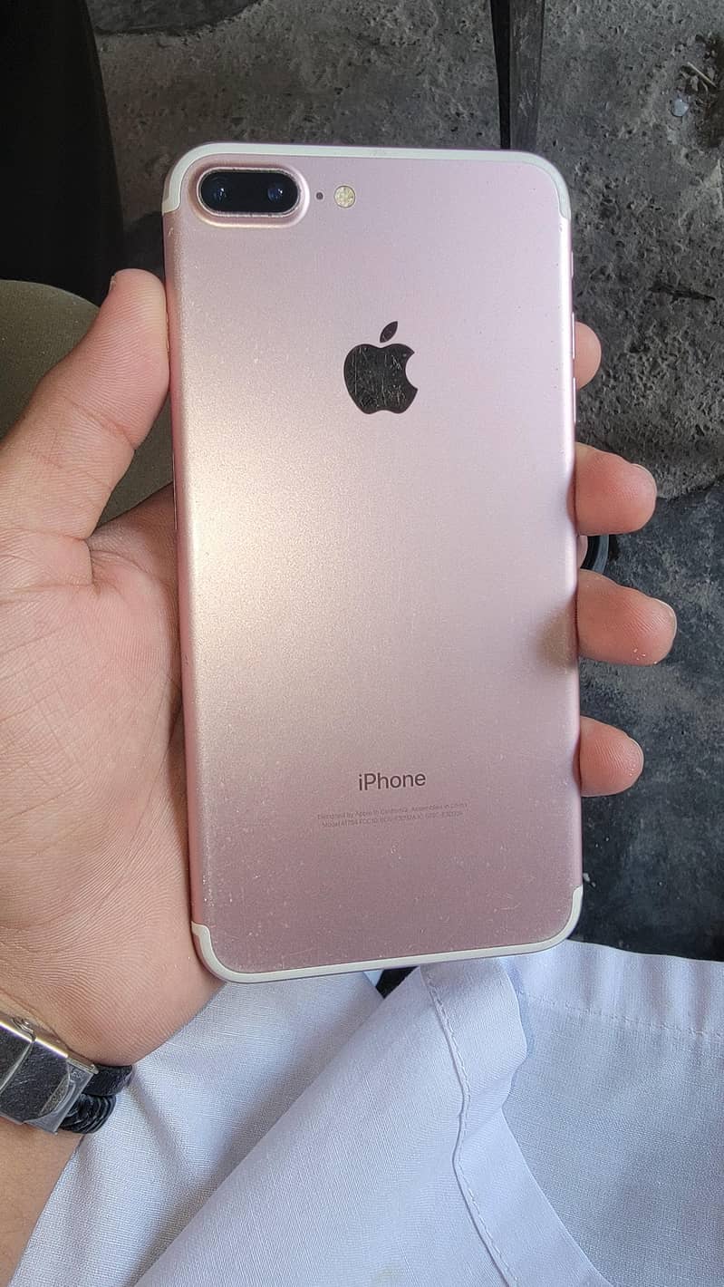 Apple iPhone 7 Plus 4