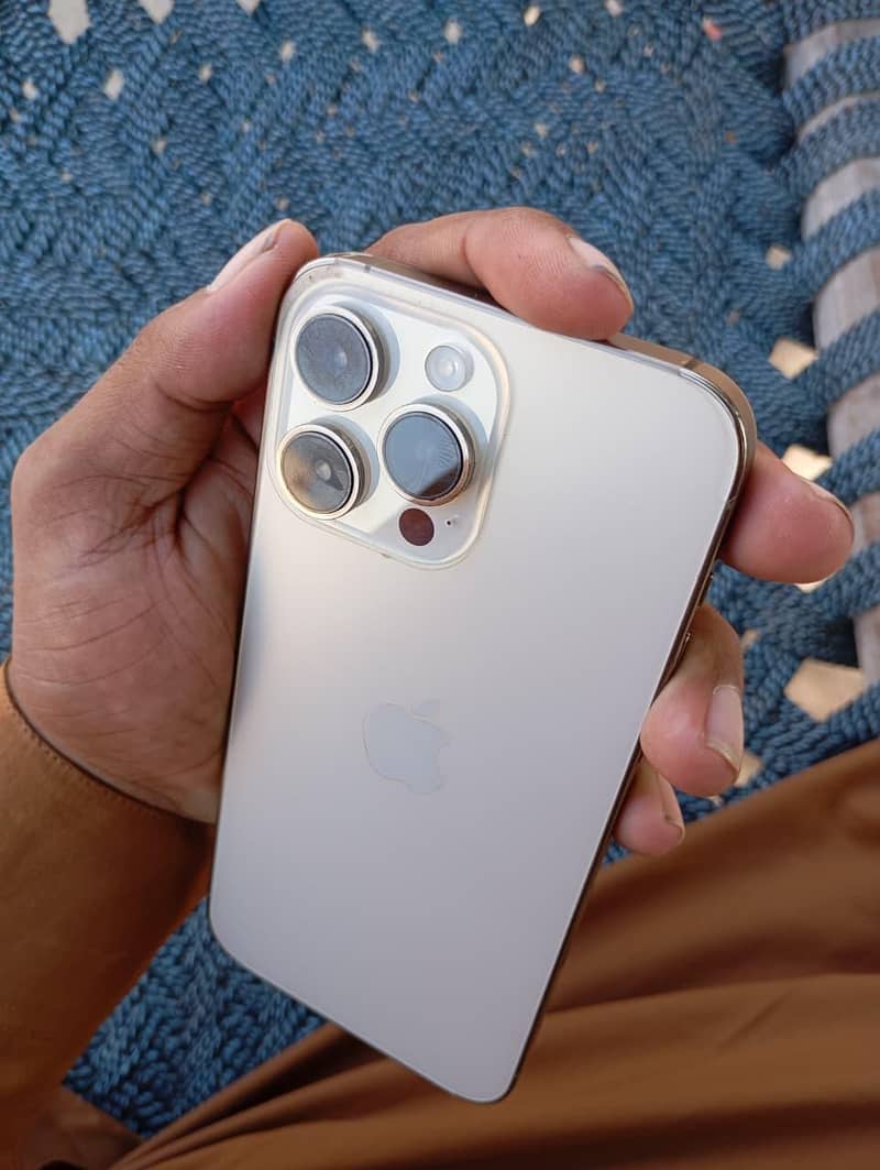 Apple iPhone 14 Pro Max 5