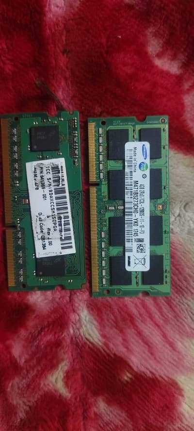 SSD, HHD,DDR3, Available