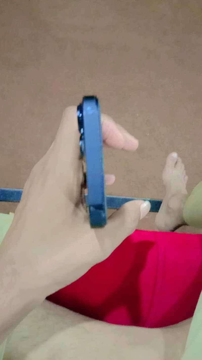 Apple iPhone 14 5