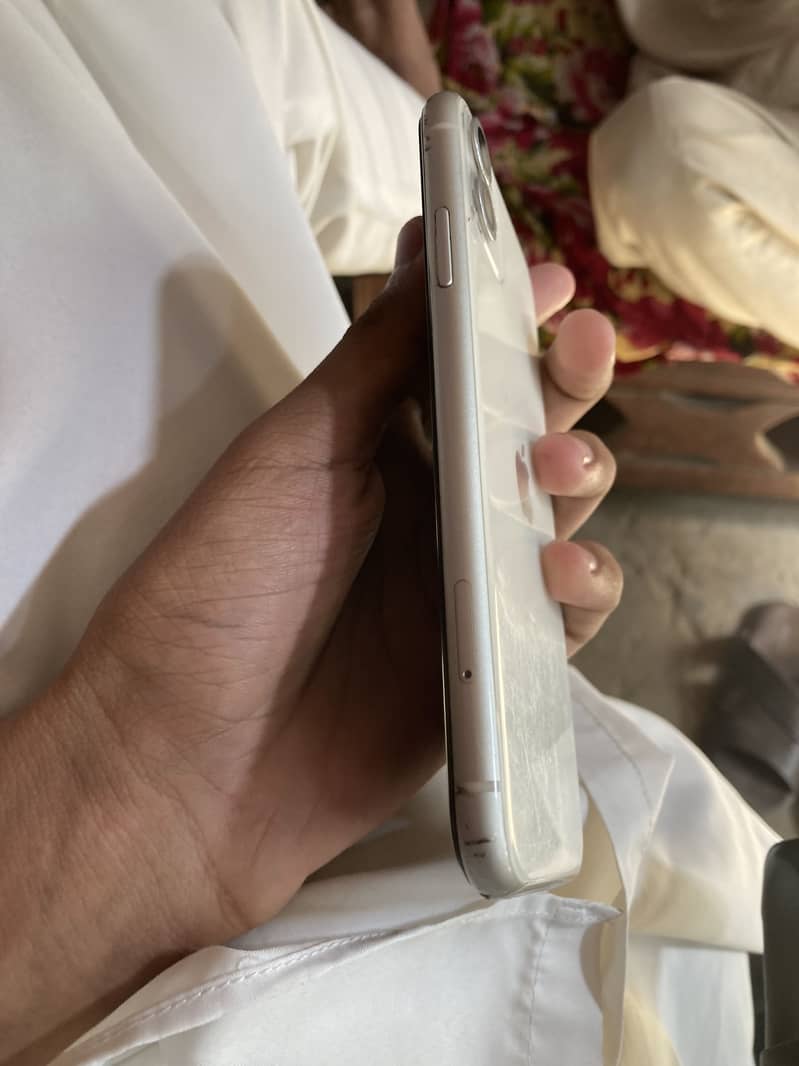 Apple iPhone 11 1