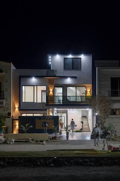 8 Marla ( 30*60 in Block E ) BRAND NEW DESIGNER HOUSE FOR SALE B-17 MPCHS Multi Gardens, Islamabad