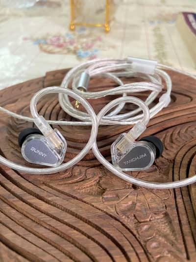 Tanchjim Bunny IEM 3.5mm with Mic, used 2 weeks with box & accessories