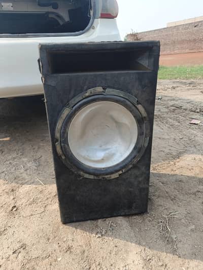 Amplifier + woffer for sale