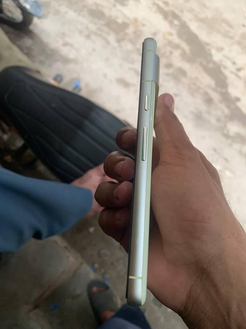 Google Pixel 7 3