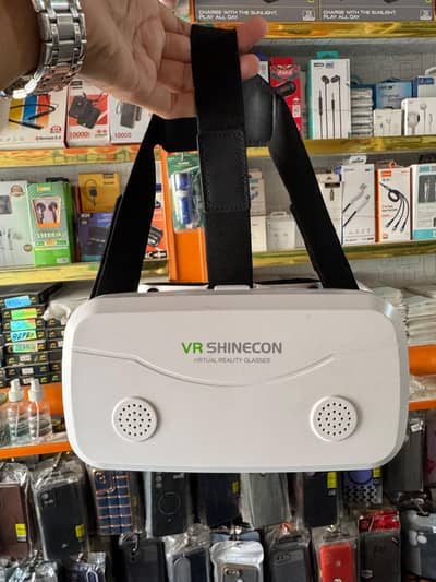 Brand New VR Shinecon 6 Headset with Headphones