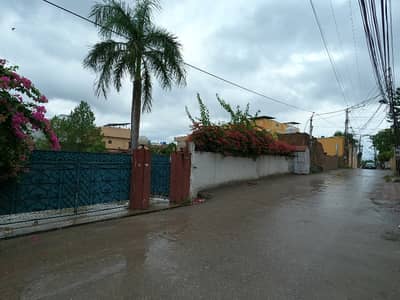 Prime Location In Peshawar Road Residential Plot Sized 14 Marla For Sale