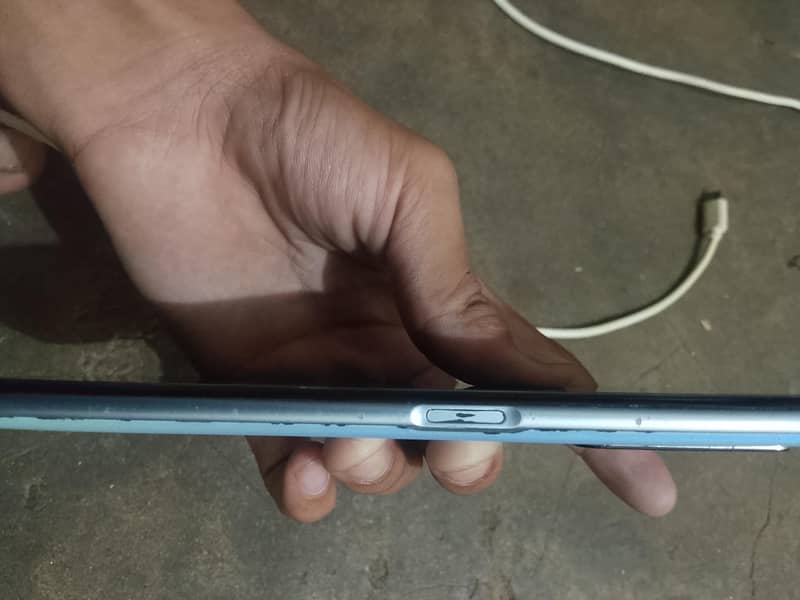OPPO A76 3