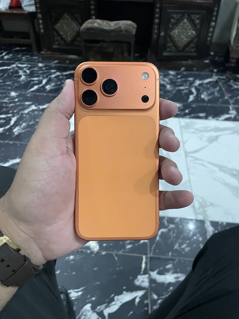 Apple iPhone 17 Pro Max 2