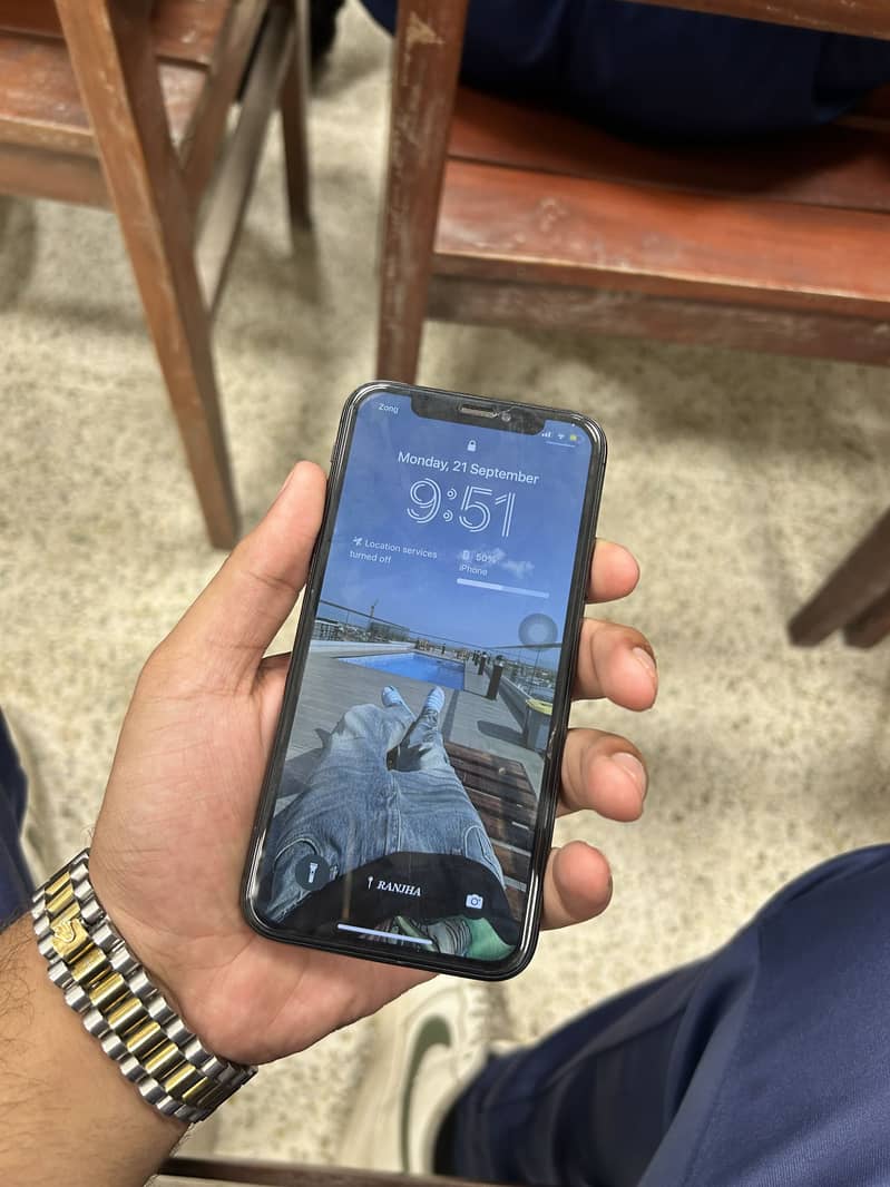 Apple iPhone X 0