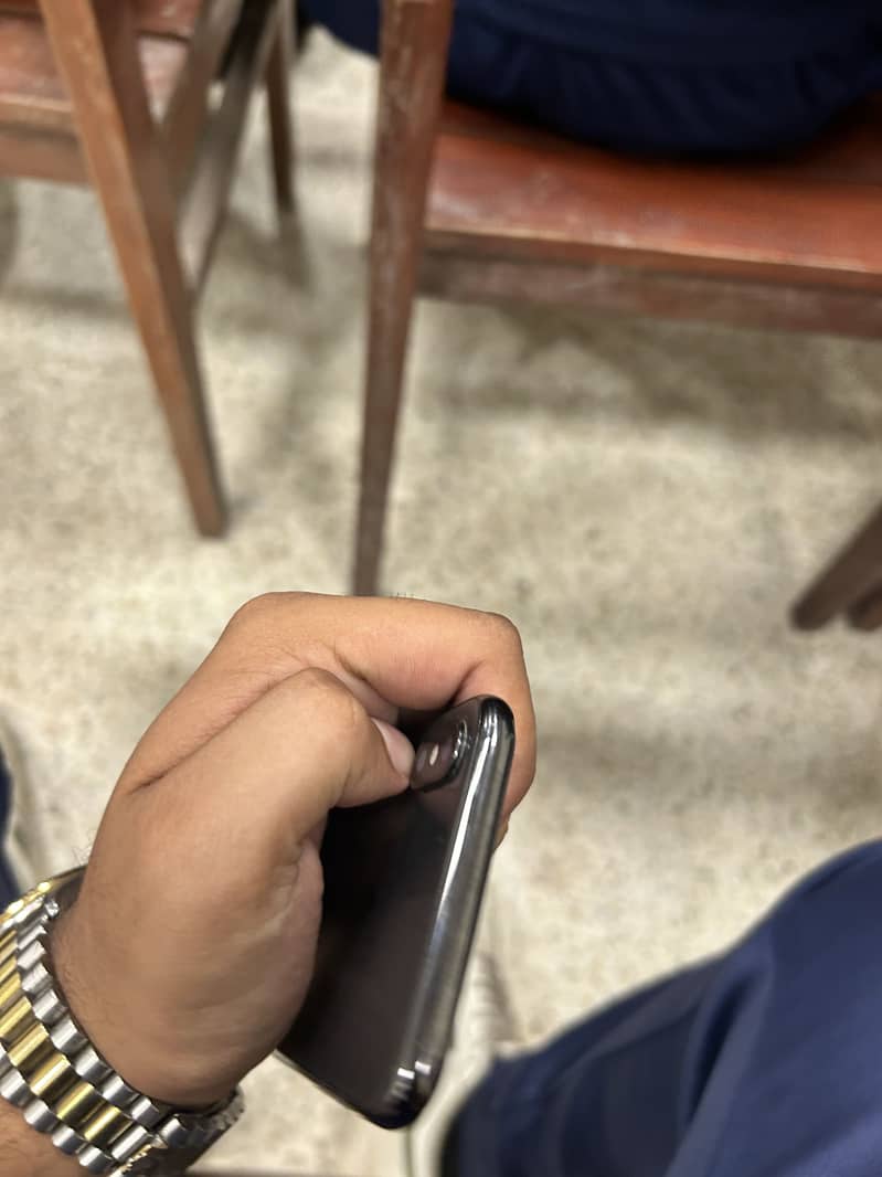 Apple iPhone X 2