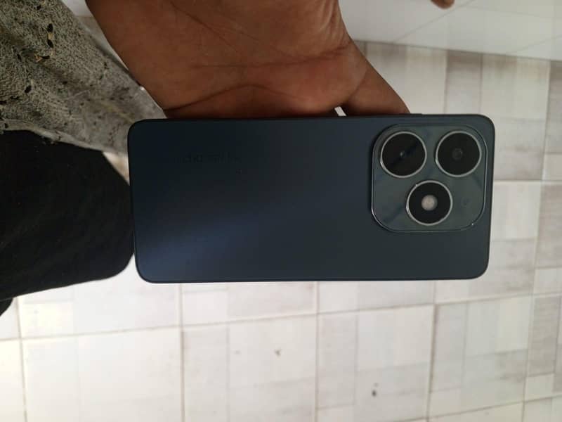 Tecno Spark 20 2
