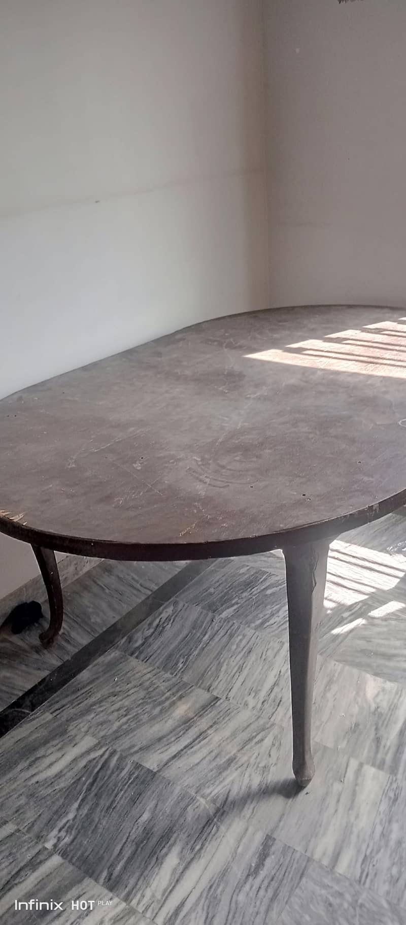 dinning table only 1