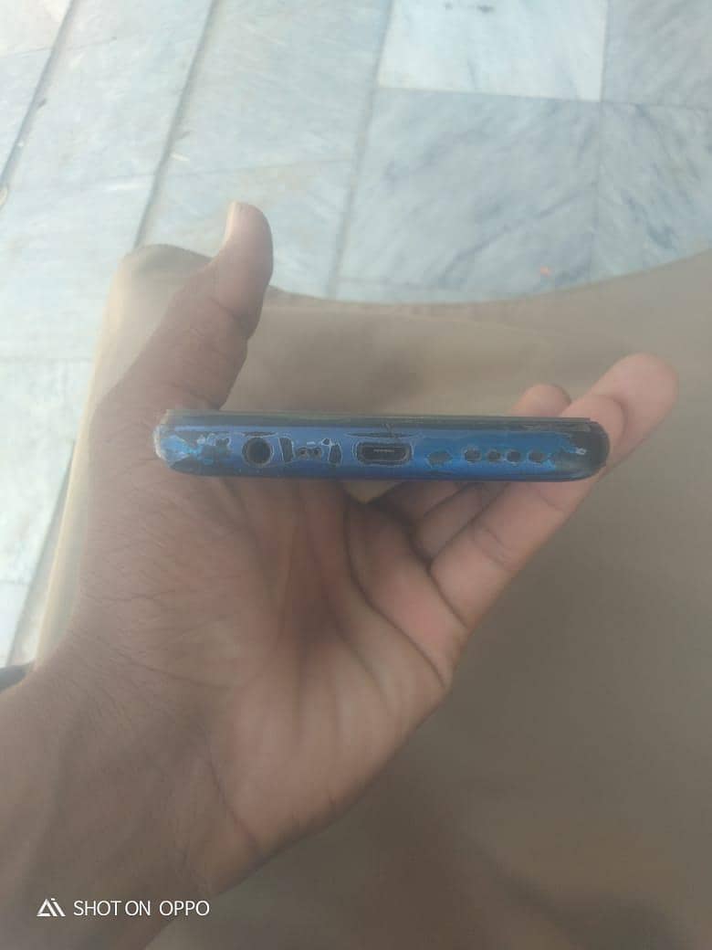 Realme C12 1