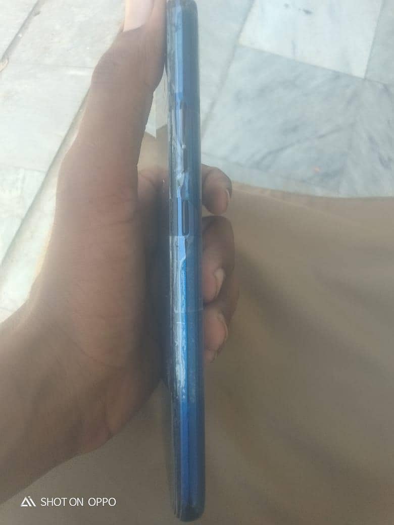 Realme C12 4