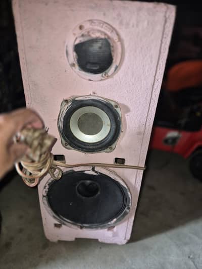 filo speaker 10 inch or  6  inch speaker or ak Tweeter or box