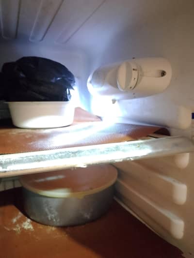 orient refrigerator 10/10 condition