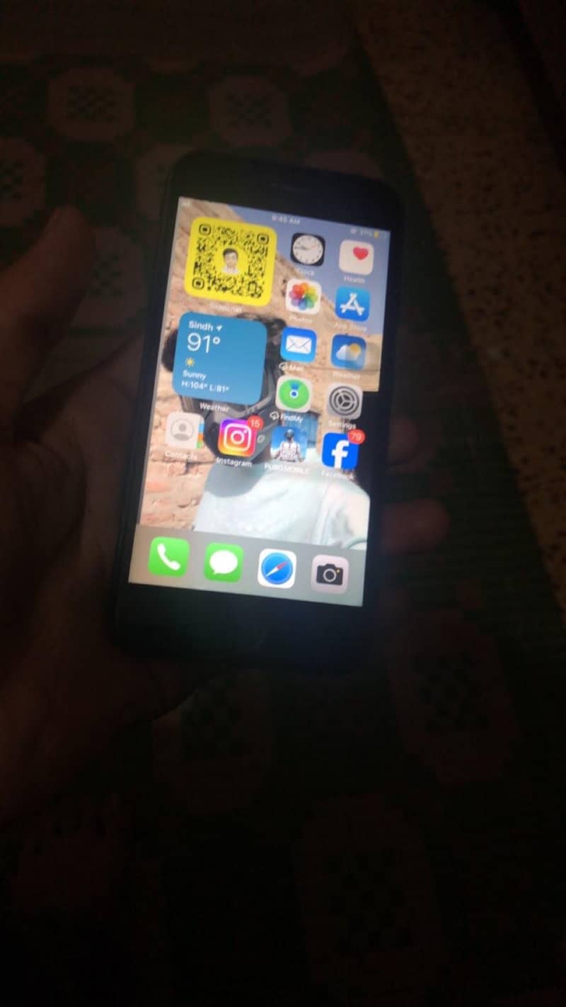 Apple iPhone 8 1