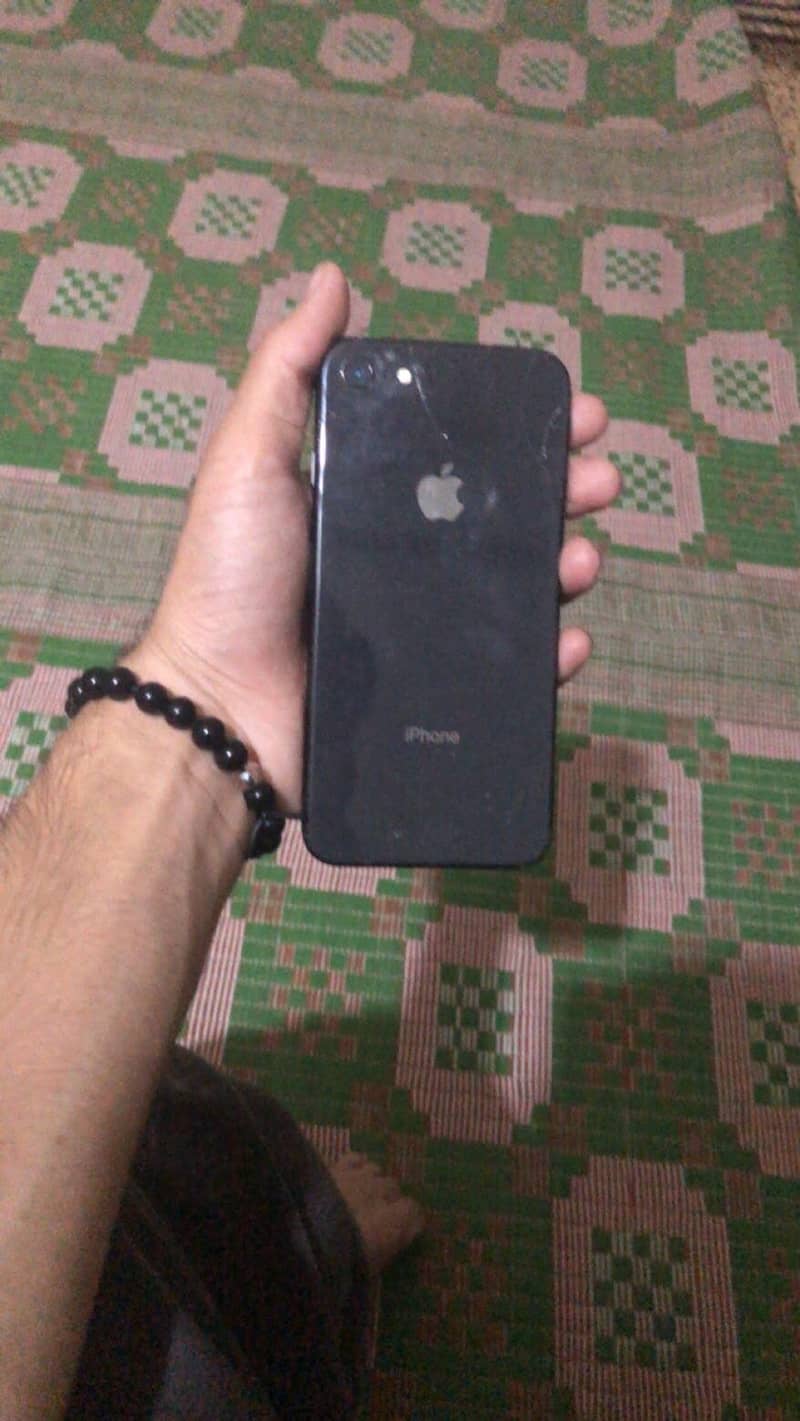Apple iPhone 8 5