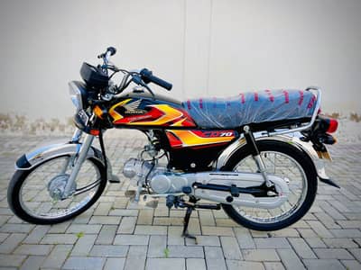 Honda CD70 2026