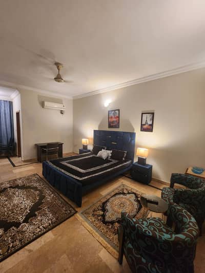 Well Furnished Room Paying Guests For Male Bachelor