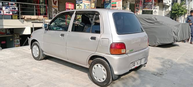 Daihatsu Cuore 2005