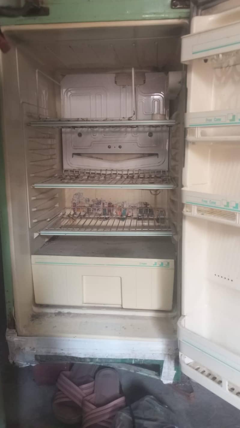 refrigerator 1