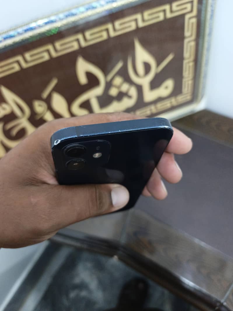 Apple iPhone 12 2