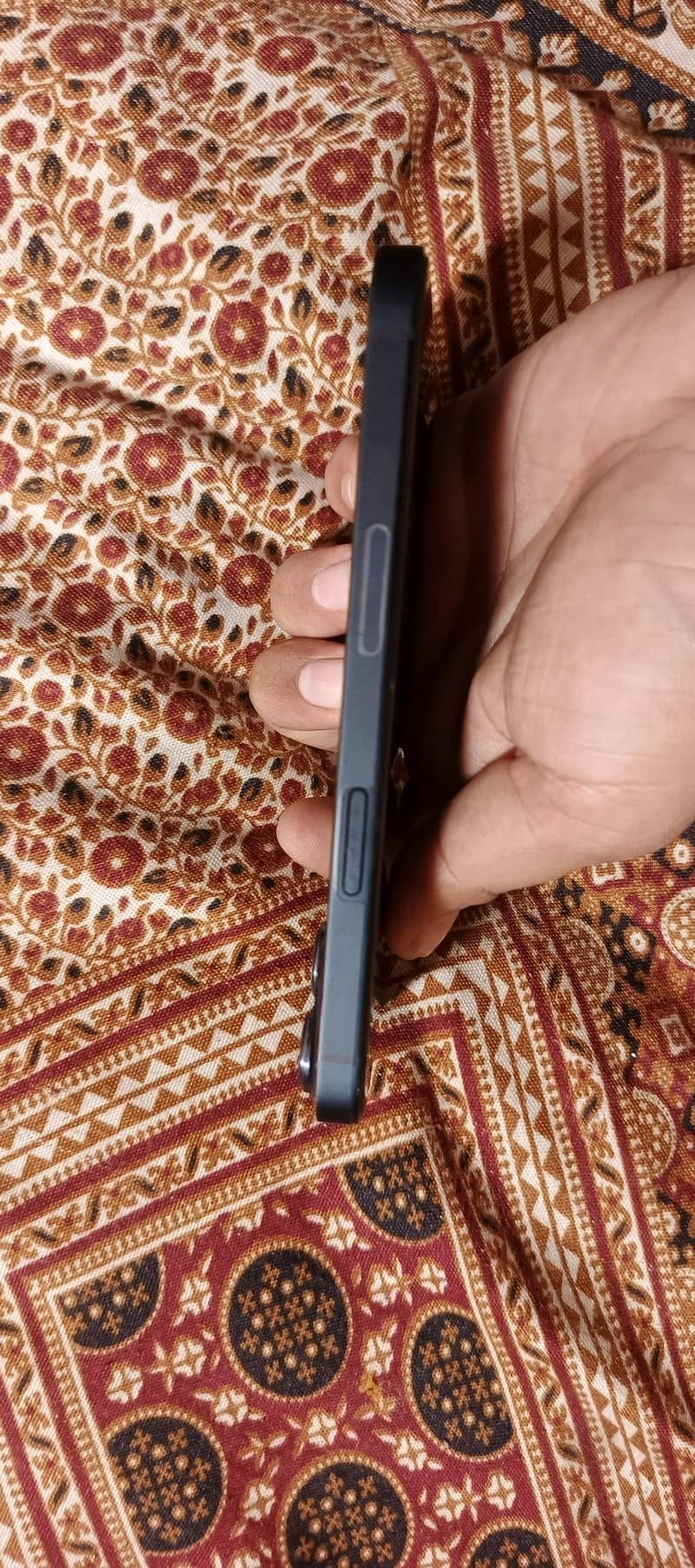 Apple iPhone 13 4