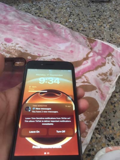 Apple iPhone 8 WhatsApp number03047629529