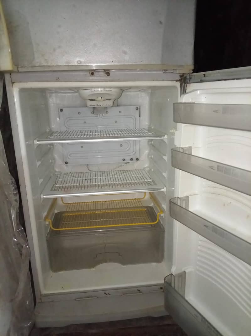 Refrigerator 1