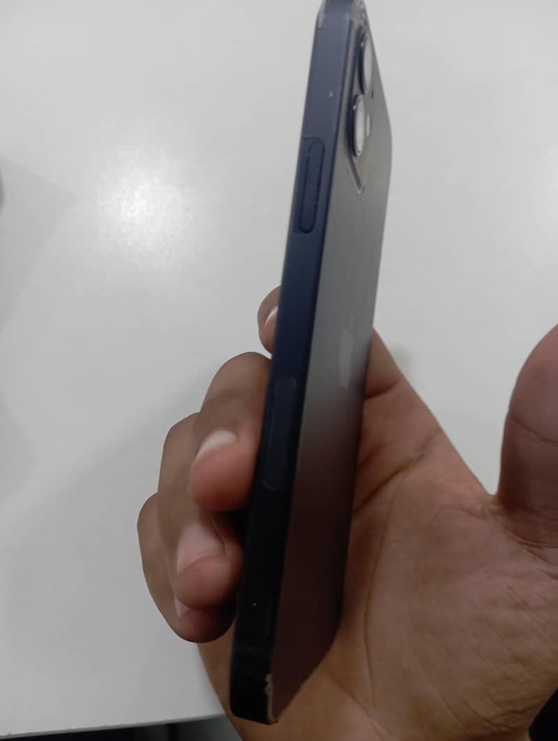 iPhone 12 1