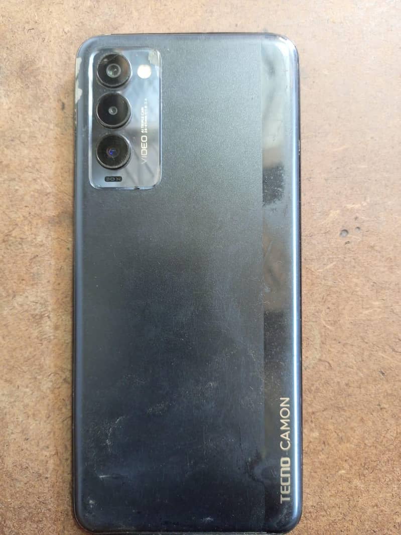 Tecno Camon 18P 4