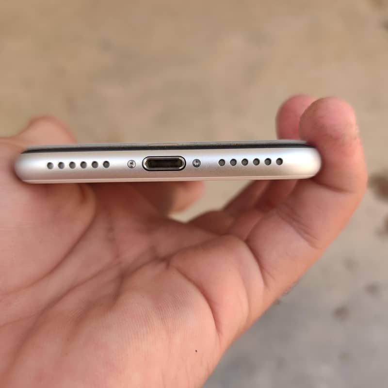 Apple iPhone SE 2
