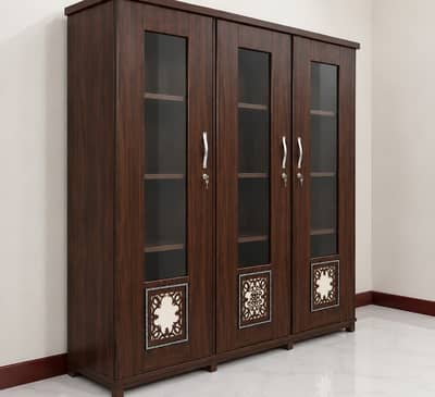 Wooden Glass Display Cabinet / Crockery Showcase – Excellent Condition