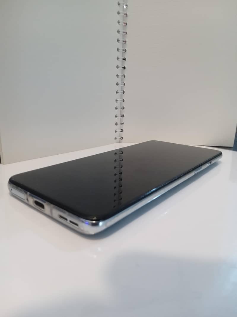 One Plus 8T 0
